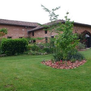 Bed and Breakfast Les Vergers de Notre Dame à Buzet-sur-Tarn Exterior photo