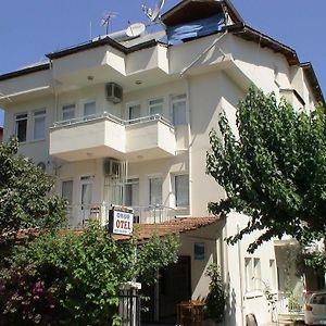 Bed and Breakfast Onur Pension à Fethiye Exterior photo