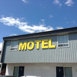 Motel Rayalco Laurier-Station Exterior photo