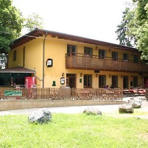 Hotel Penzion Pohoda à Luleč Exterior photo