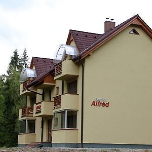 Hotel Penzión Alfréd à Stará ľubovňa Exterior photo