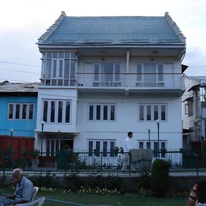 Hôtel Mamata à Lumbini Exterior photo