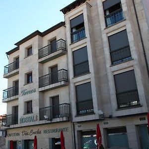 Hotel Hostal Torres à San Leonardo de Yagüe Exterior photo