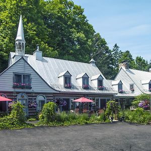 Le Petit Clocher Gite Touristique B&B Saint-Sauveur-des-Monts Exterior photo