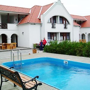 Hotel Szanyi Vendégház à Hegykő Exterior photo