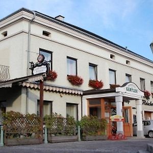 Hotel Gasthof Zur Linde à Neuhofen an der Ybbs Exterior photo