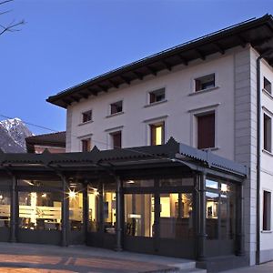 Hotel La Locanda Alla Stazione à Ponte nellʼAlpi Exterior photo