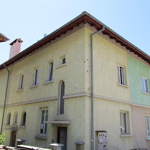 Guest House Dobrudzha Gabrovo Exterior photo