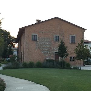 Villa Agriturismo Da Luca à Calendasco Exterior photo