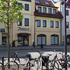 Hotel Pension Am Markt à Lübben Exterior photo