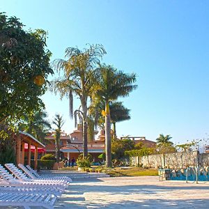 Royal Palm Resort Pokhara Exterior photo