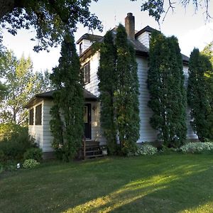 Bed and Breakfast Fairmount Bed&Breakfast à Basswood Exterior photo