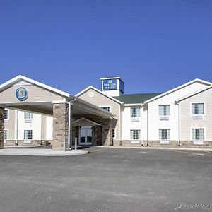 Cobblestone Inn&Suites - Avoca Exterior photo