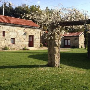 Villa Quinta Da Fonte Arcada à Paço de Sousa Exterior photo