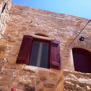 Maison d'hôtes Patrika Traditional House Exterior photo