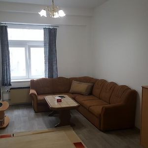 Appartement Apartmán u červeného kostela à Teplice Exterior photo