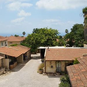 Smadar-Inn Zikhron Yaakov Exterior photo