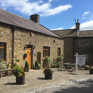 Bed and Breakfast The Old Town Hall à Redmire Exterior photo