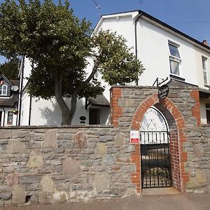 Hotel The Lychgate à Caldicot Exterior photo