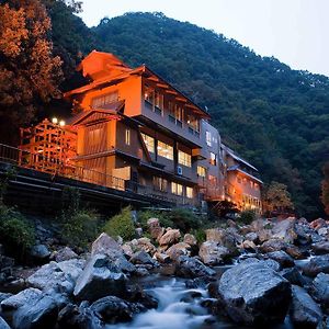 Hotel Hananosato Onsen Sansuikan à Takatsuki Exterior photo