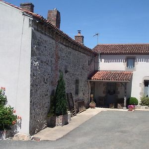 Hotel Chambre d'hôte du Plessis à Beaurepaire  Exterior photo