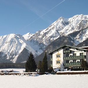 Hotel Adlerhof Am Sonnenplateau à Mieming Exterior photo