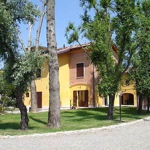 Hotel Fondo Giardinetto à Modène Exterior photo