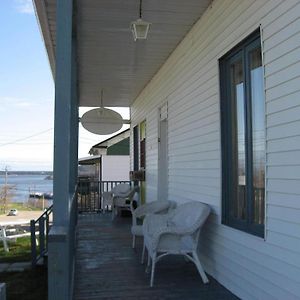 Hotel Le Goéland à Tadoussac Exterior photo