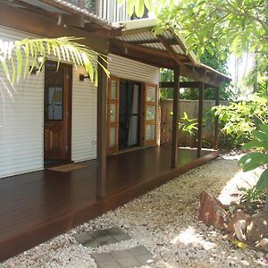 Villa Beach House On Fox à Broome Exterior photo