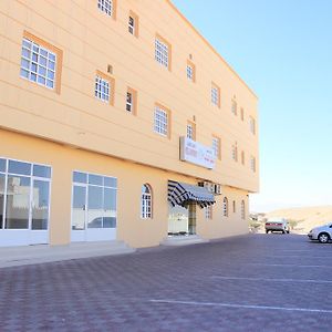 Luluat Al Afia Hotel Apartments Sour Exterior photo