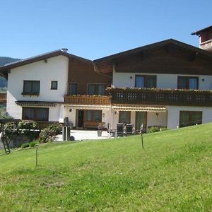 Hotel Gaesteheim Lederle à Jerzens Exterior photo