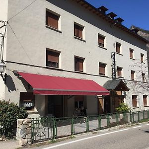 Hotel Hostal Fondevila à Bohí Exterior photo