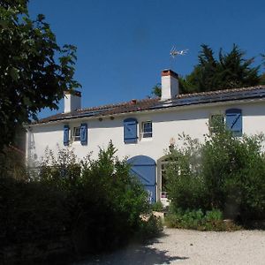 Bed and Breakfast La Claverie à Sainte-Radégonde-des-Noyers Exterior photo