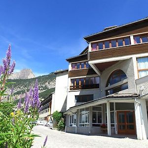 VVF Villages   Les Alpages du Queyras   Ceillac-en-Queyras Exterior photo