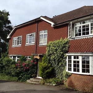 Hotel Tower Hill House Basingstoke Exterior photo