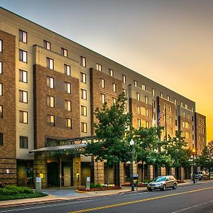 Lafayette Park Hotel And Suites Trenton Exterior photo