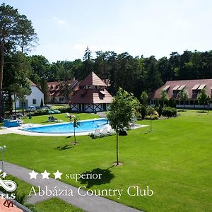 Hotel Abbazia Country Club à Nemesnép Exterior photo