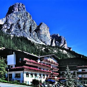 Hotel Miramonti Corvara Exterior photo