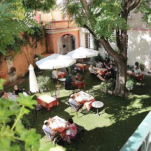 Hôtel du Fiacre Carpentras Exterior photo