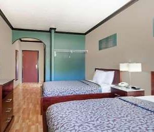 Days Inn&Suites by Wyndham Marquez Room photo