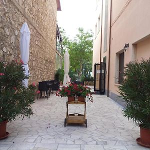 Bed and breakfast Tellus Saturnia Exterior photo