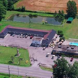 Wainfleet Motel&Restaurant Exterior photo