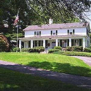 Hotel Wagener Estate Bed & Breakfast à Penn Yan Exterior photo