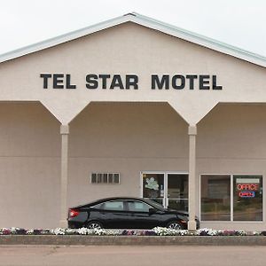 Tel Star Motel Brooks Exterior photo