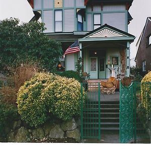 Geiger Victorian Bed And Breakfast Tacoma Exterior photo