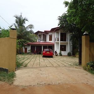 Seven Flower Hotel Anurâdhapura Exterior photo