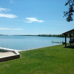 Grand Lake Resort Presque Isle Exterior photo