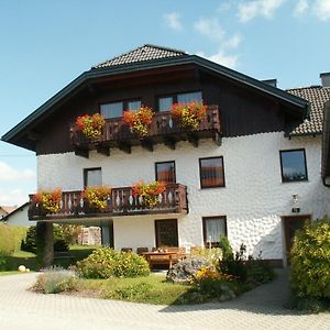 Bed and Breakfast Gaestehaus Familie Grudl à Barnkopf Exterior photo