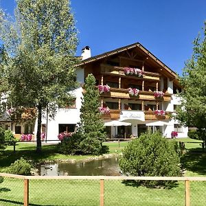 Hotel Arnaria Ortisei Exterior photo