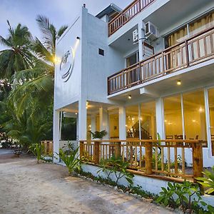 Hotel Island Break à Fulidhoo Exterior photo